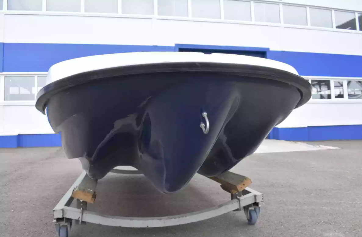 Стеклопластиковая лодка Пингвин New (тримаран) в Череповце