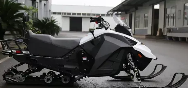 Снегоход ULAR 220 в Череповце