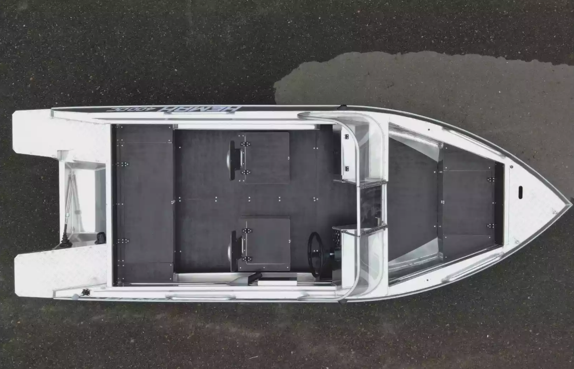 Алюминиевая лодка  Neman-400 DC в Череповце