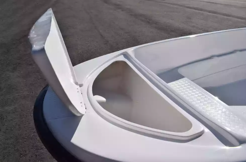 Стеклопластиковая лодка Пингвин (тримаран) в Череповце