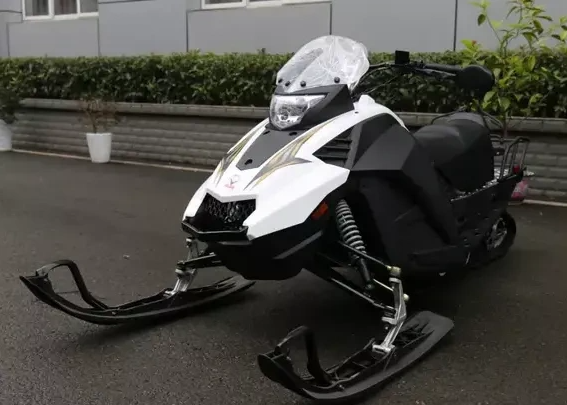 Снегоход ULAR 220 в Череповце