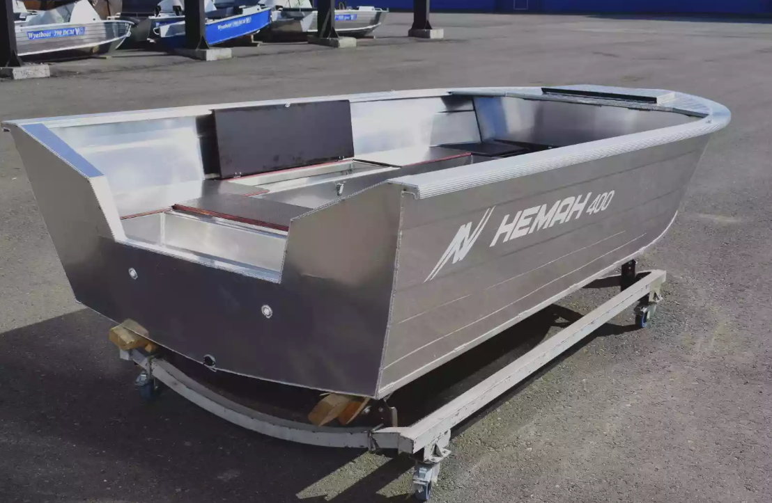 Алюминиевая лодка Неман-400 Р PRO в Череповце