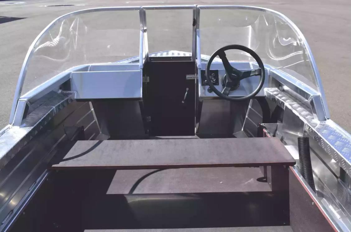Алюминиевая лодка Wyatboat-390 DCM в Череповце