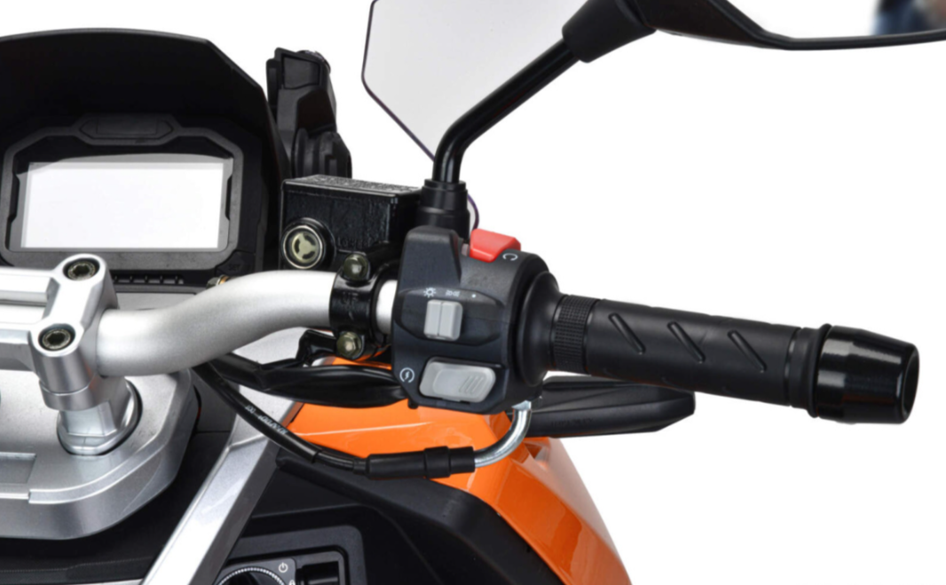 Скутер MOTOLAND (МОТОЛЕНД) T-MAX 150 в Череповце