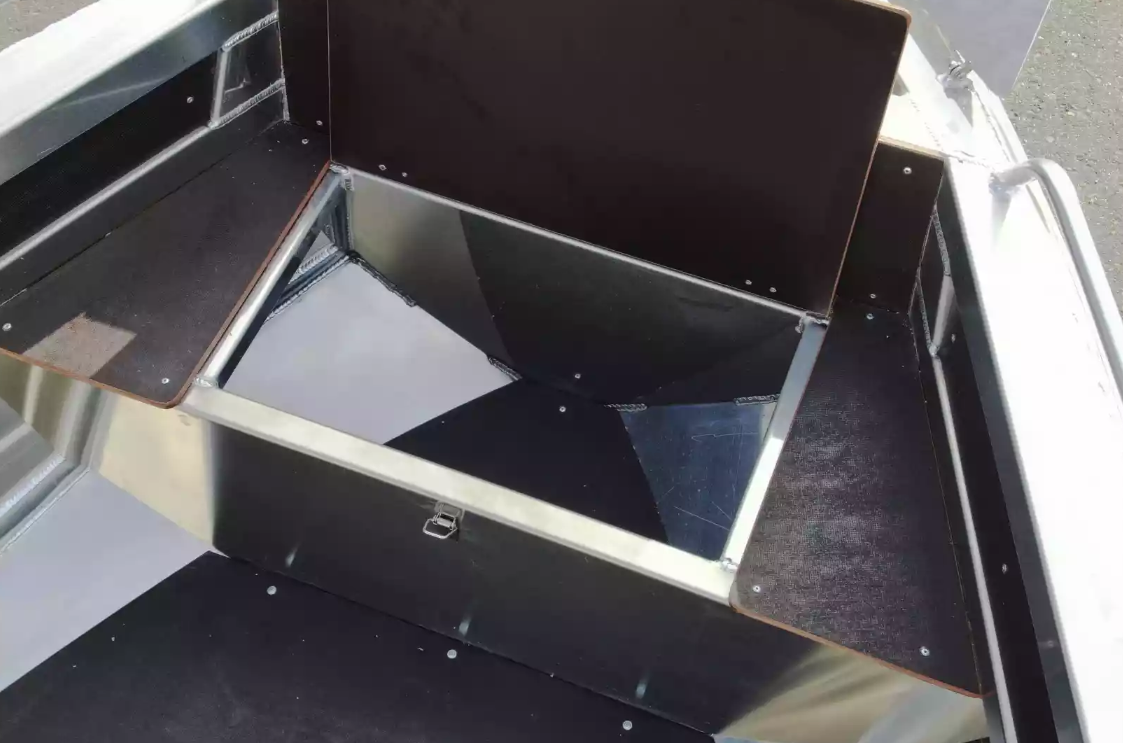 Алюминиевая лодка  Неман-480 Р в Череповце