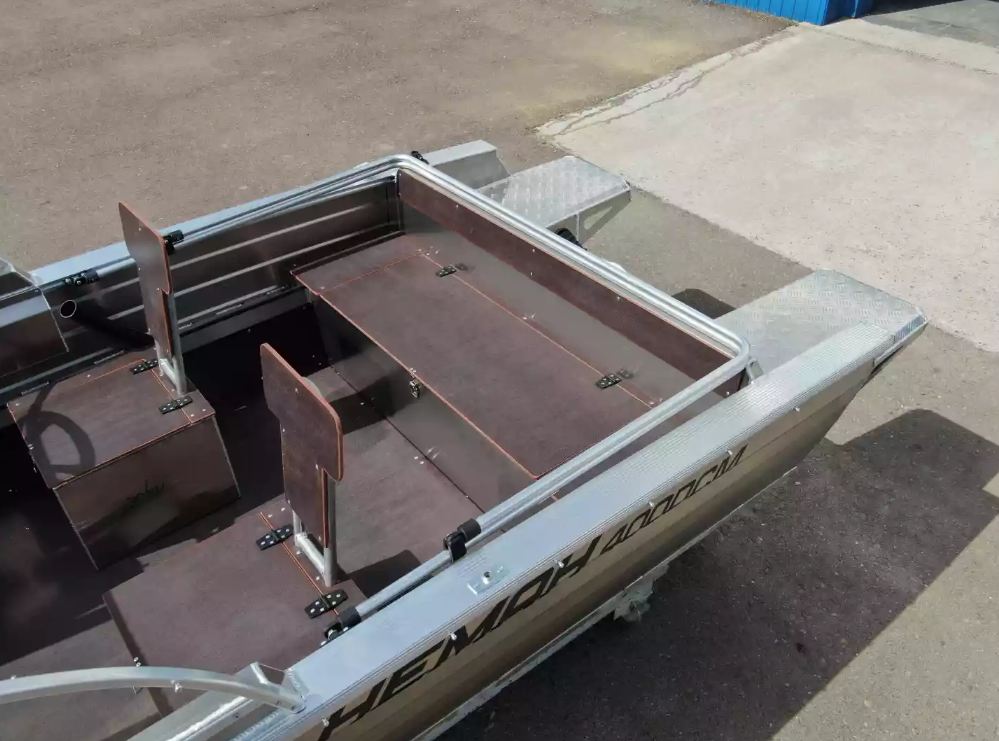 Алюминиевая лодка  Неман-400 DCM NEW в Череповце