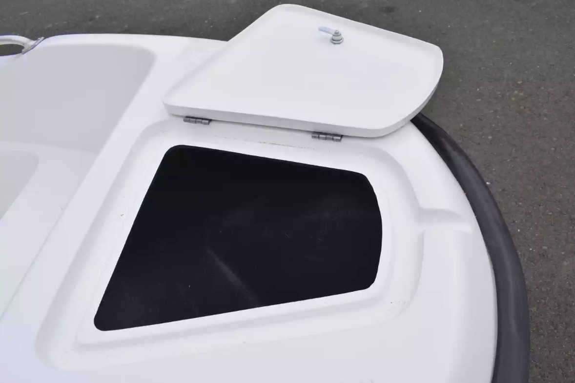 Стеклопластиковая лодка Пингвин New (тримаран) в Череповце