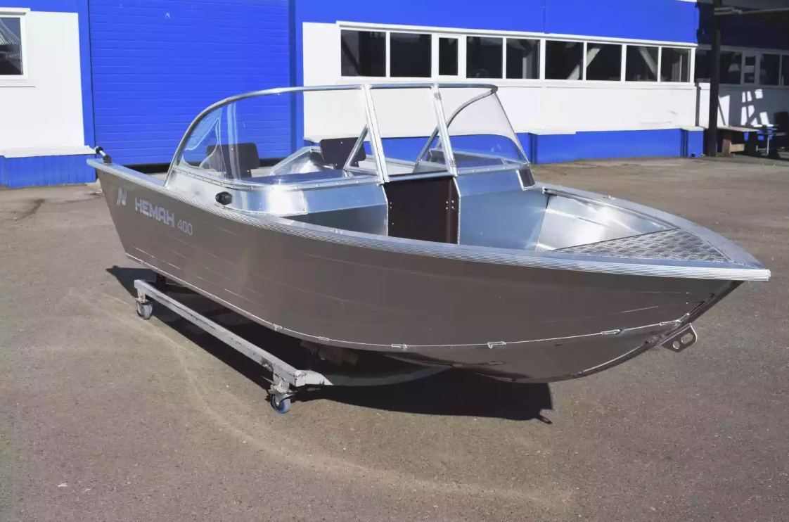 Алюминиевая лодка  Неман-400 DCM в Череповце