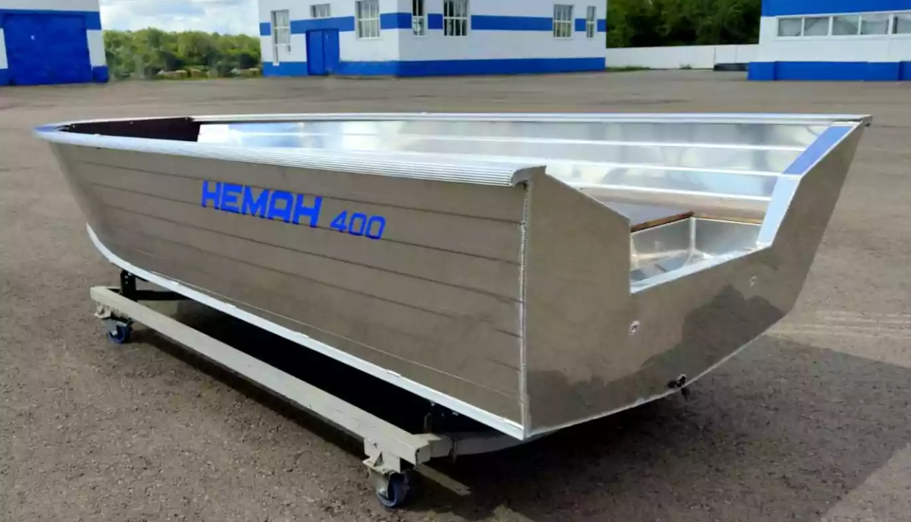 Алюминиевая лодка Неман-400 в Череповце