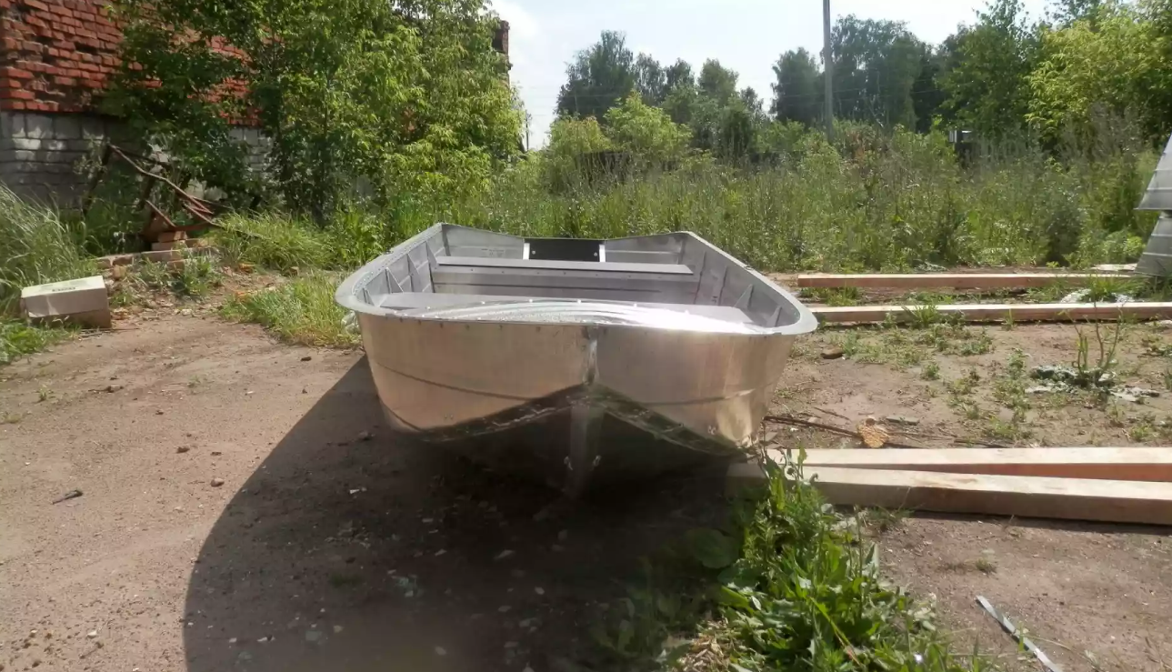 Алюминиевая лодка Вятка-Профи 32 в Череповце