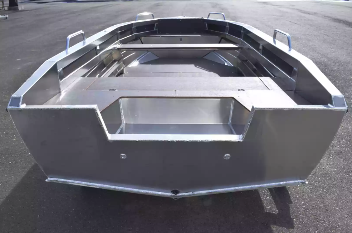 Алюминиевая лодка  Неман-480 Р в Череповце