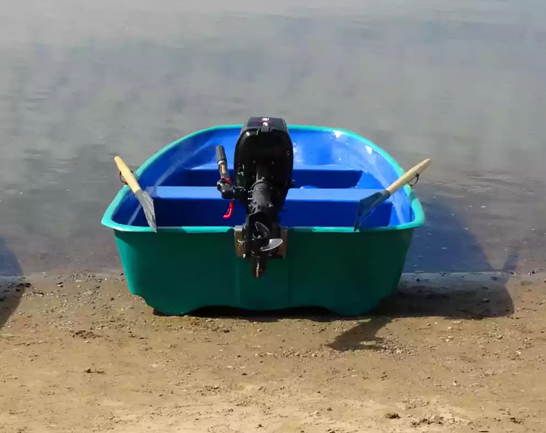 Стеклопластиковая лодка Старт (тримаран) в Череповце