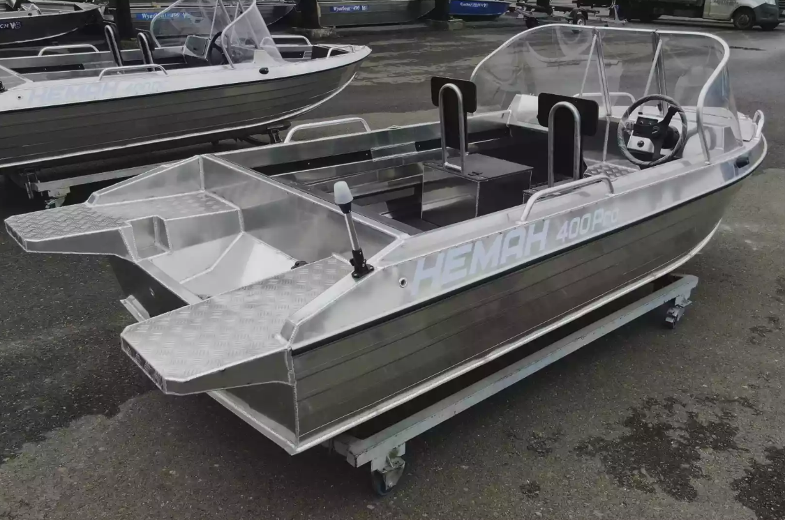 Алюминиевая лодка  Neman-400 PRO в Череповце
