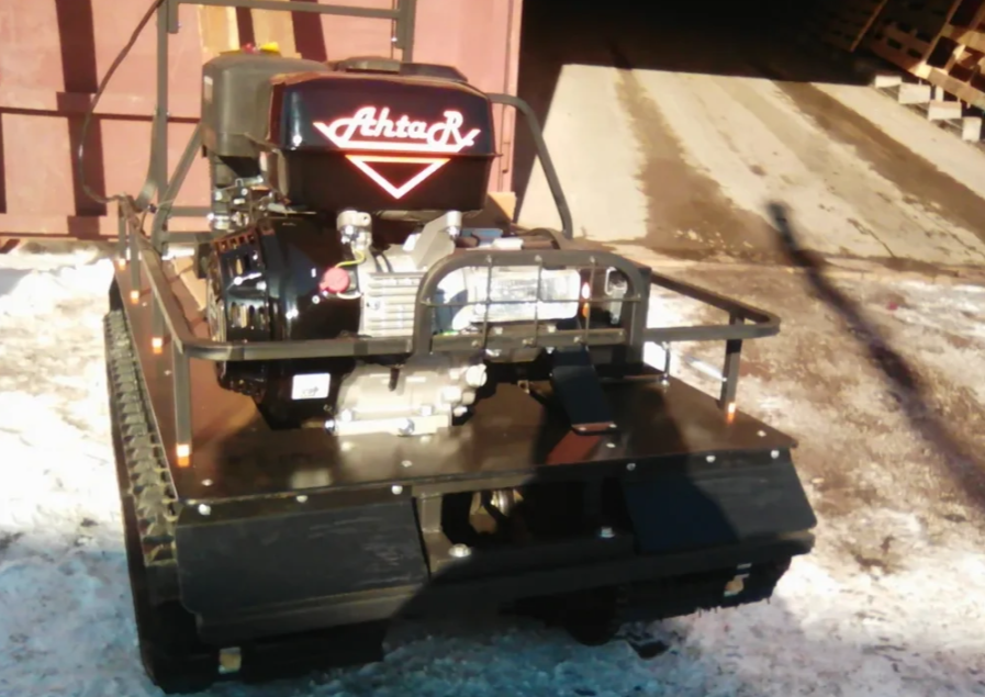 Мотобуксировщик AhtaR L11 в Череповце