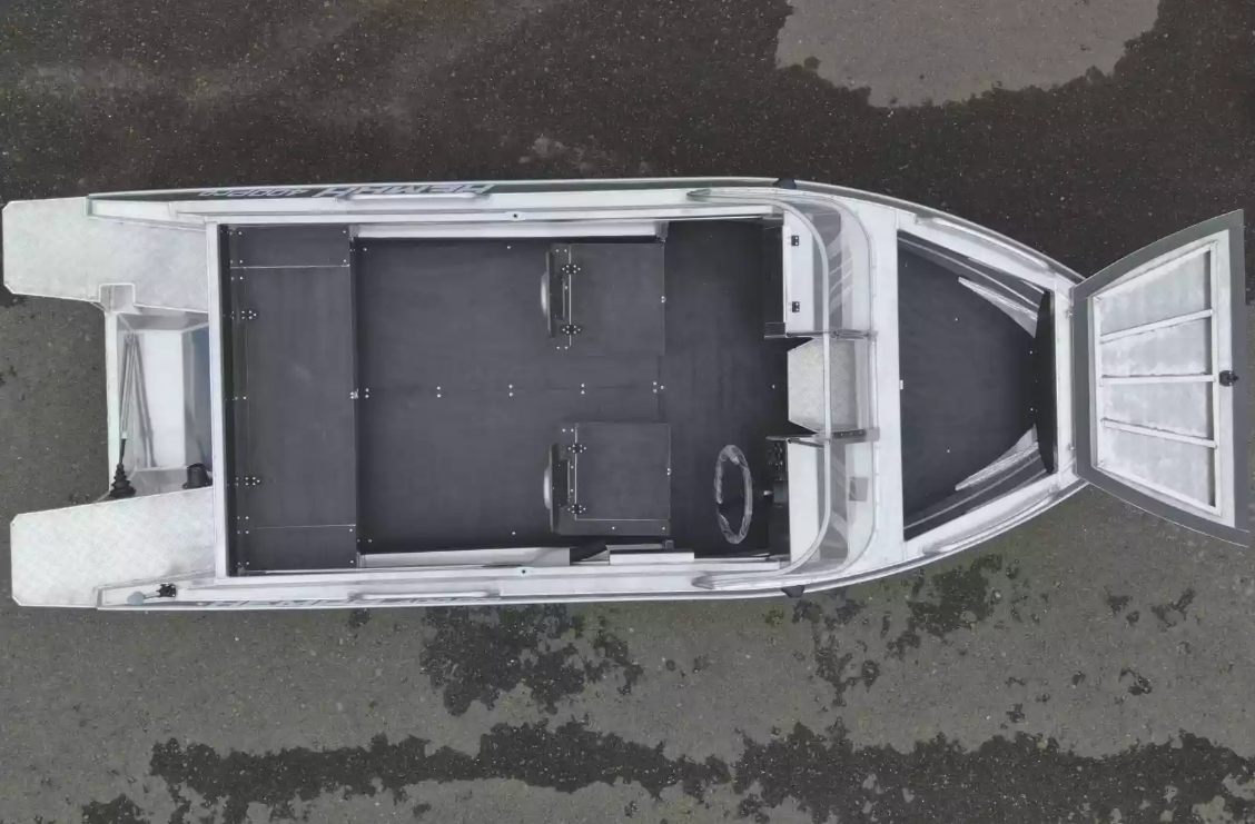 Алюминиевая лодка  Neman-400 PRO в Череповце