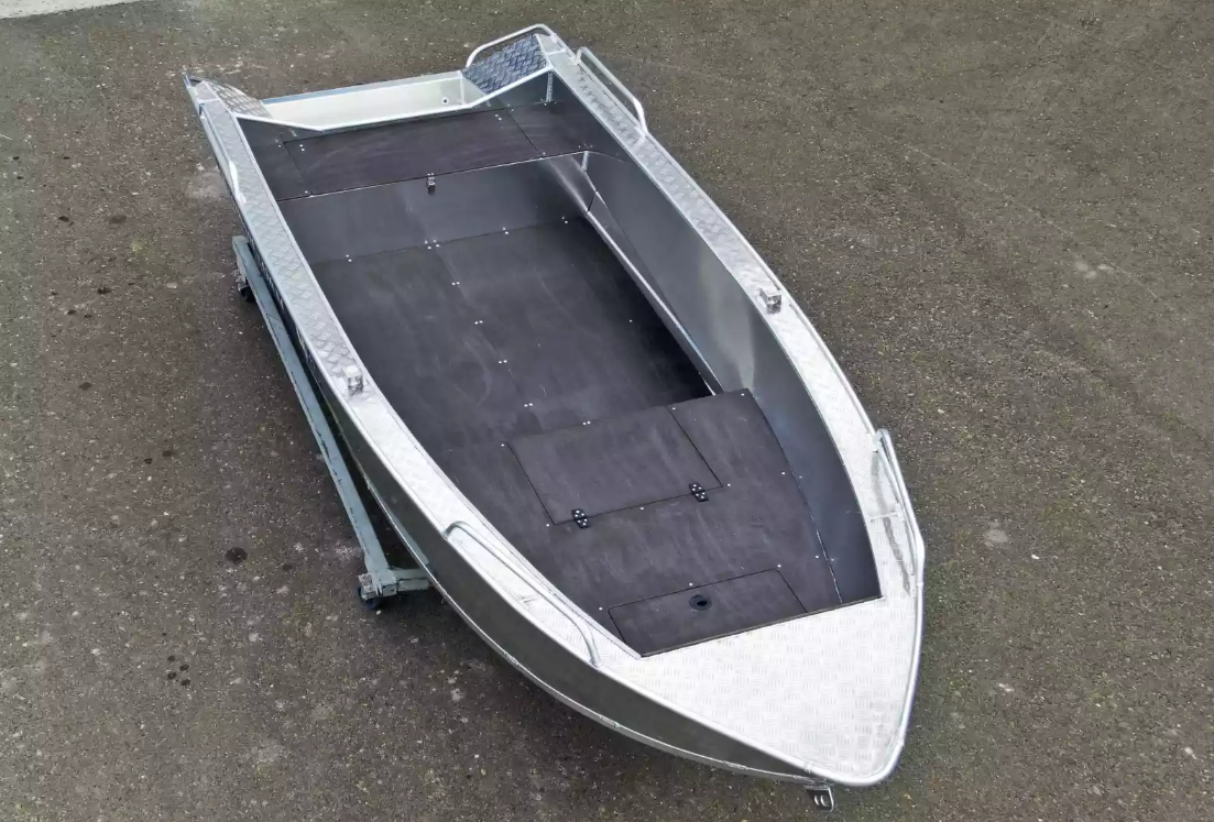 Алюминиевая лодка  Wyatboat-430М FISH в Череповце