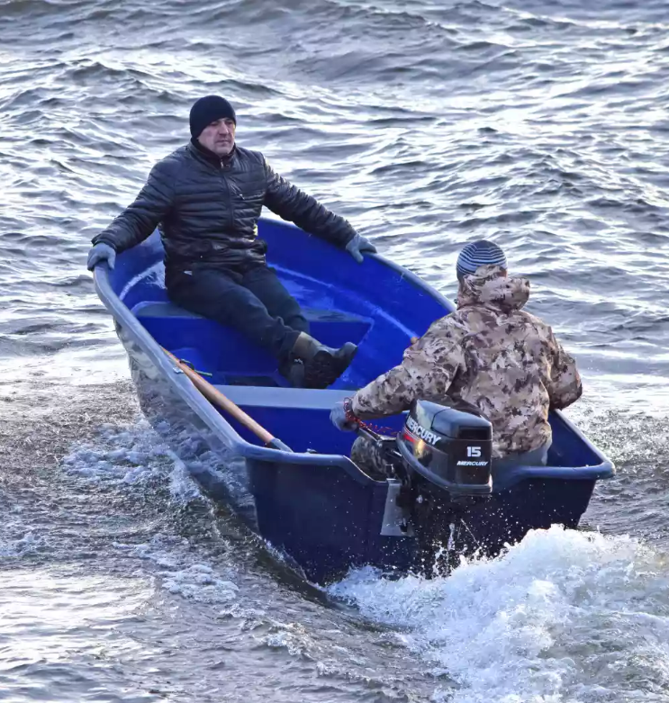 Стеклопластиковая лодка Neman-340 (тримаран) в Череповце