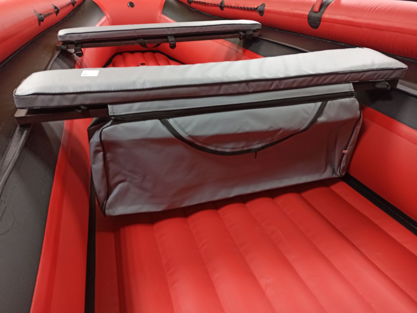 КОМПЛЕКТ МЯГКИХ НАКЛАДОК С СУМКОЙ ДЛЯ ЛОДОК 110Х20 СЕРЫЙ в Череповце