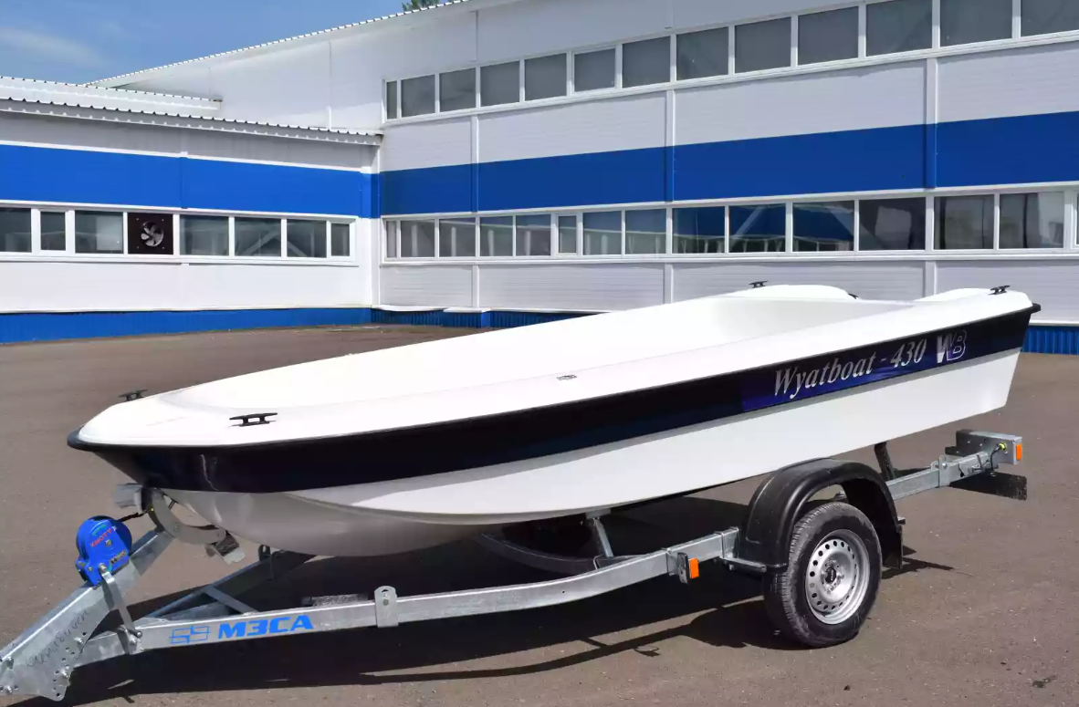 Стеклопластиковая лодка Wyatboat 430 тримаран в Череповце