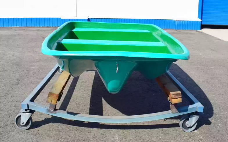 Стеклопластиковая лодка Старт (тримаран) в Череповце