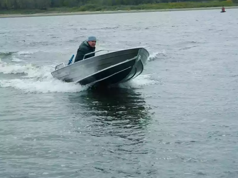 Алюминиевая лодка Wyatboat-390 M в Череповце