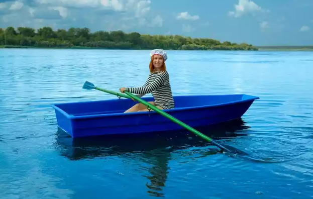 Стеклопластиковая лодка Малютка в Череповце