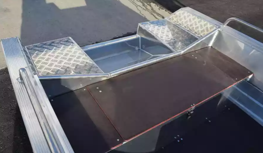 Алюминиевая лодка  Wyatboat-430 Р в Череповце