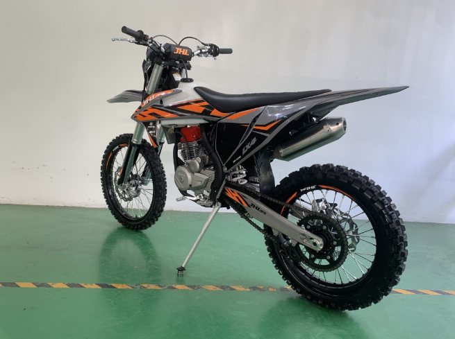 Мотоцикл JHLMOTO JHL LX4 CB300RL (175FMN) в Череповце