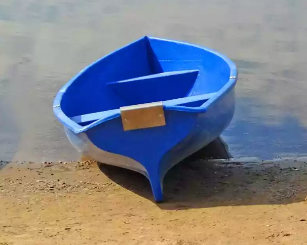 Стеклопластиковая лодка Омуль в Череповце