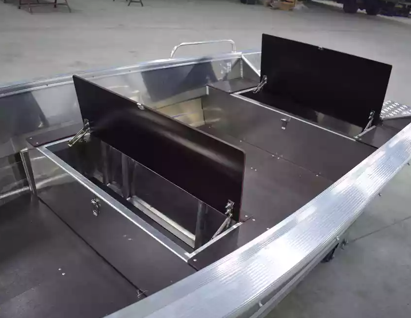 Алюминиевая лодка  Wyatboat-430 Р в Череповце