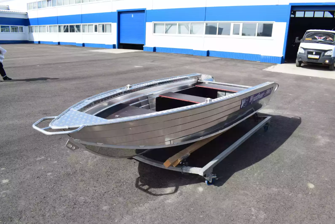 Алюминиевая лодка Wyatboat-390 P в Череповце