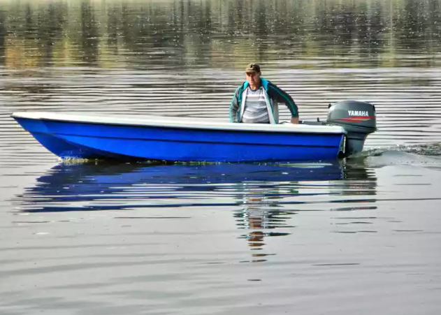 Стеклопластиковая лодка Wyatboat 430 тримаран в Череповце
