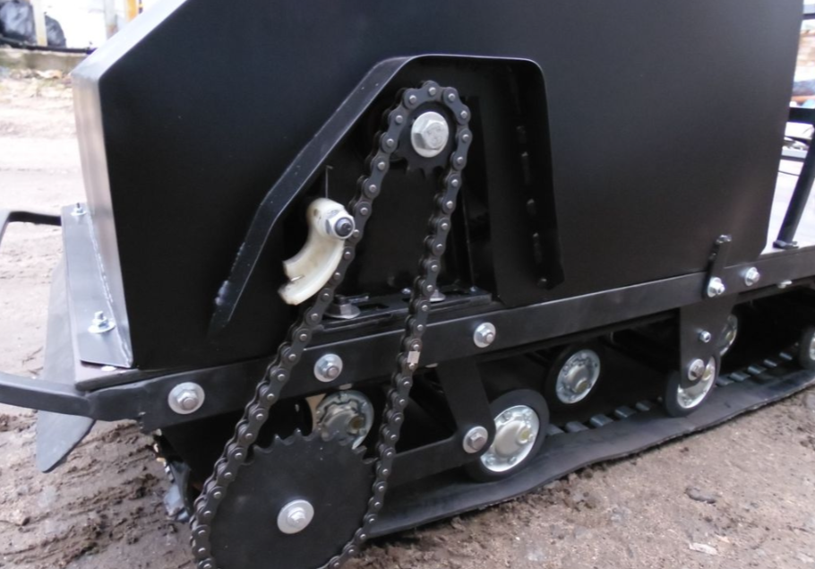 Мотобуксировщик AhtaR Зима 15 л/с с вариатором в Череповце