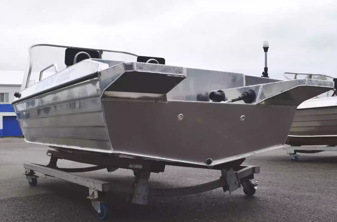 Алюминиевая лодка  Neman-400 DC в Череповце