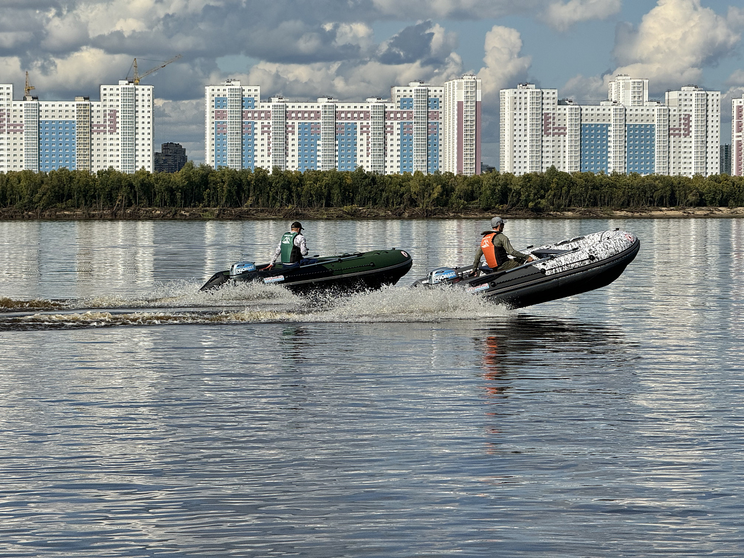 Лодка MISHIMO BIG FLOOR 440 в Череповце