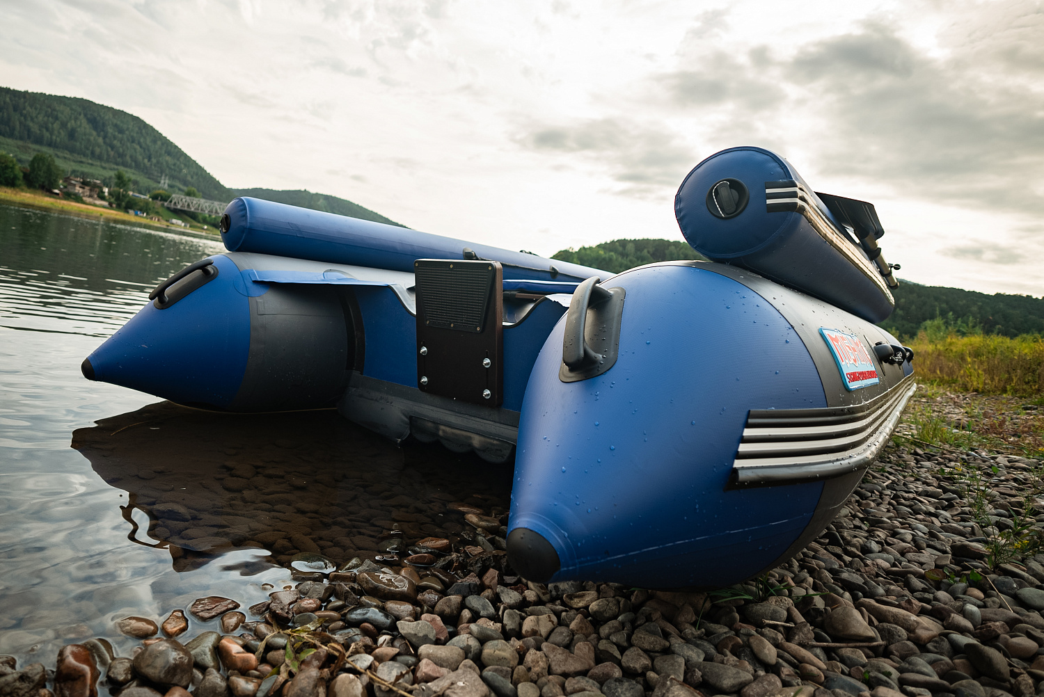 Лодка MISHIMO RIVER FJET PRO 410  под водомет в Череповце