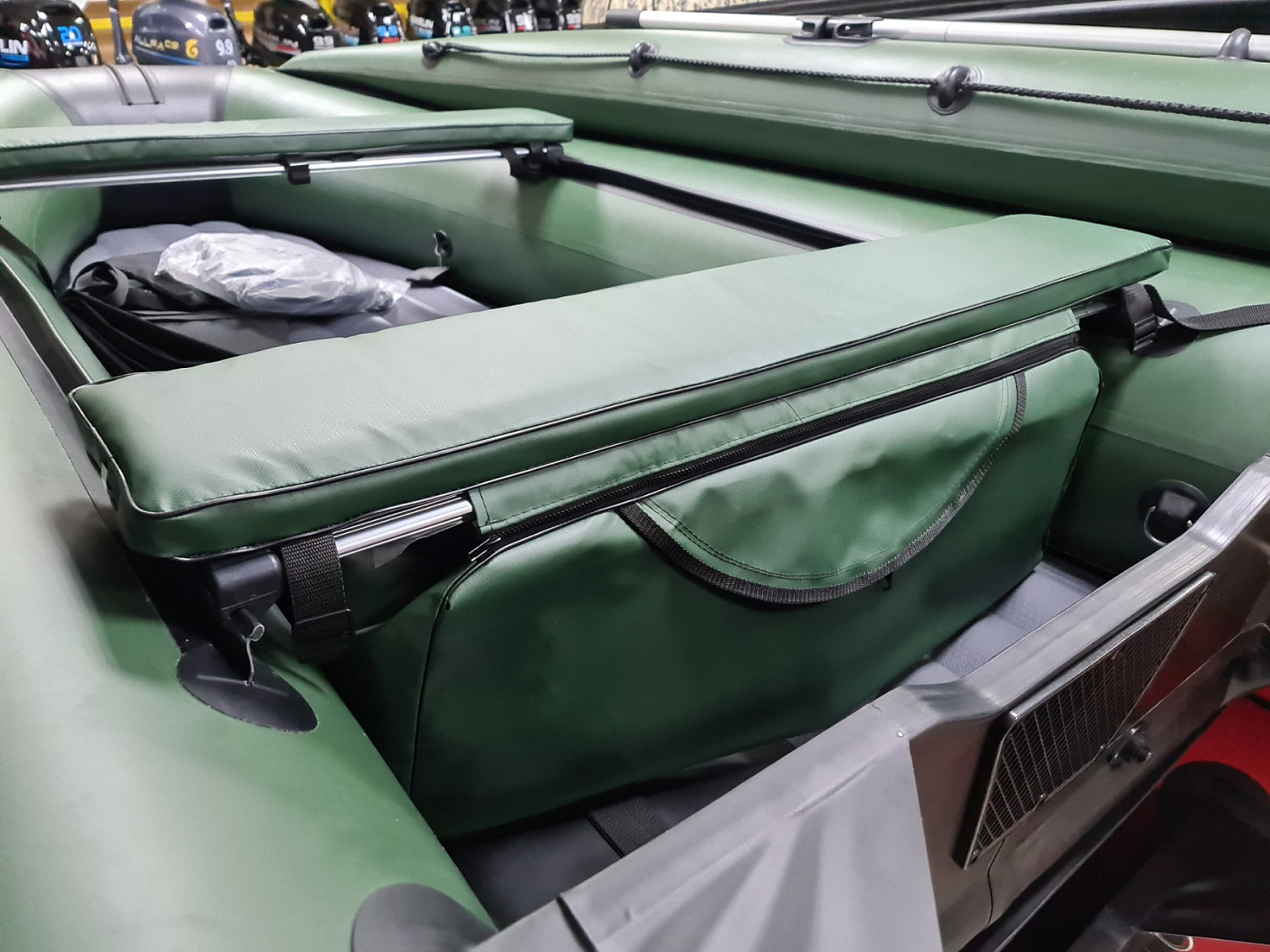 КОМПЛЕКТ МЯГКИХ НАКЛАДОК С СУМКОЙ ДЛЯ ЛОДОК 110Х20 ЗЕЛЕНЫЙ в Череповце