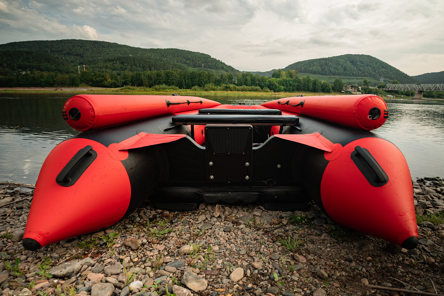 Лодка MISHIMO RIVER FJET PRO 410  под водомет в Череповце