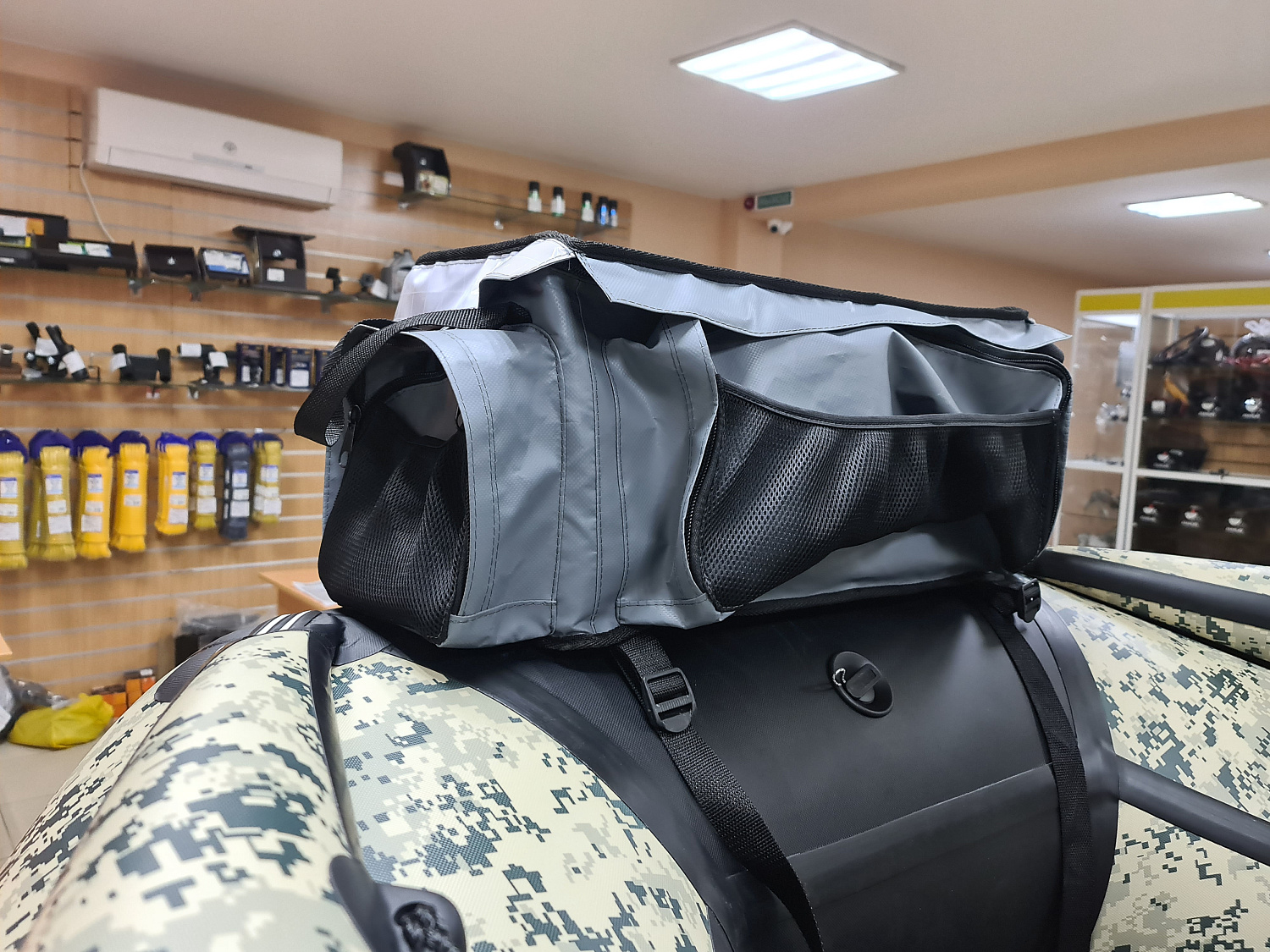 СУМКА ЛЮКС НА БАЛЛОН ДЛЯ ЛОДОК ПВХ 50Х25Х25 СМ в Череповце